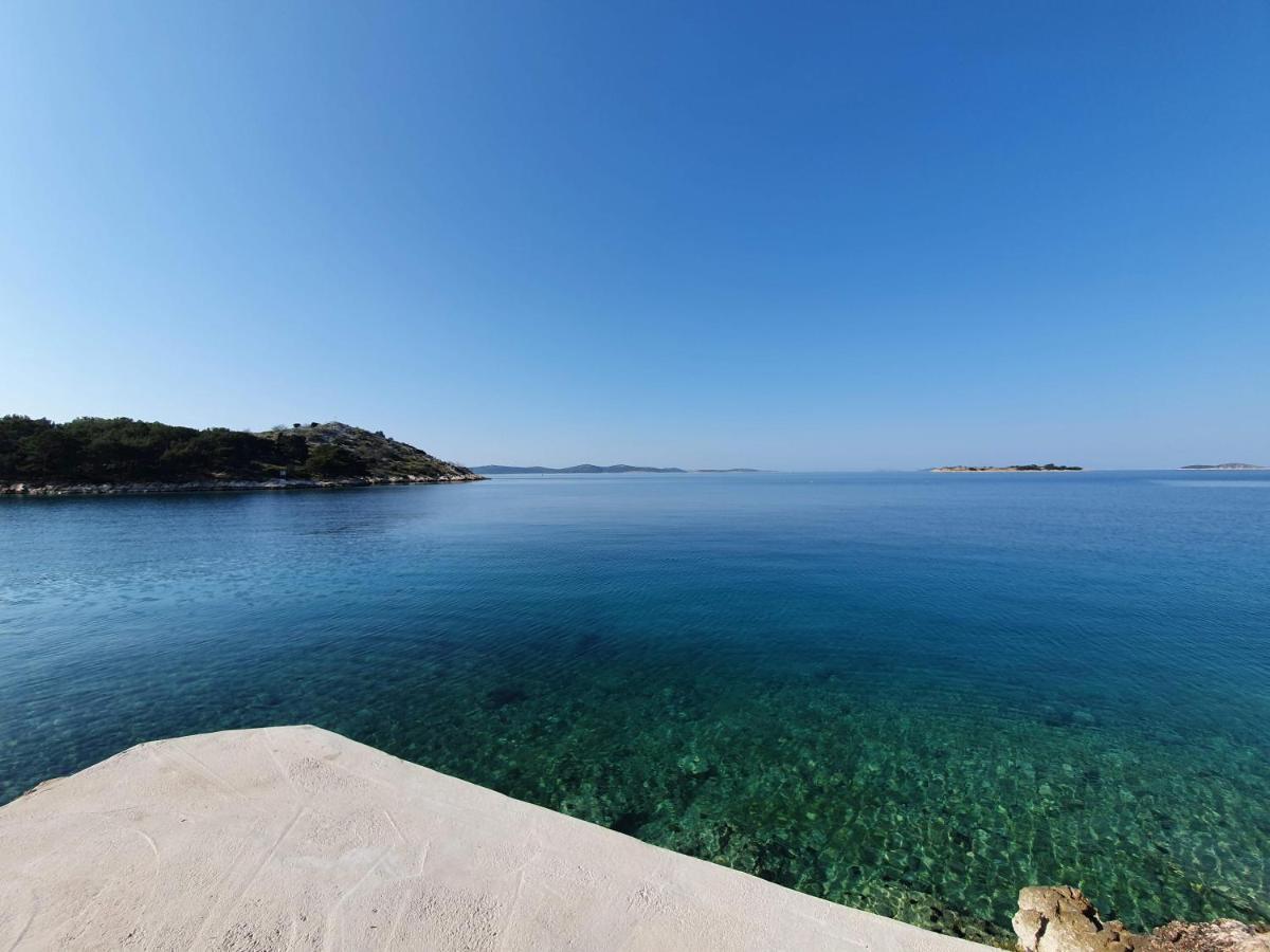 Sea Star Hotel Tribalj Kültér fotó