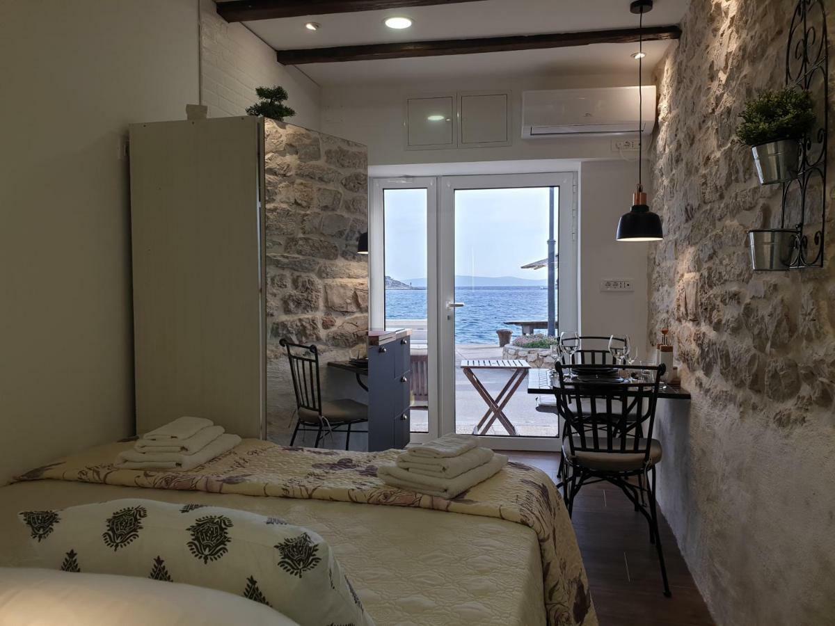 Sea Star Hotel Tribalj Kültér fotó